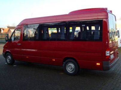 Mikroautobusu Mercedes Benz Sprinter noma 14 17 19 20 sēdvietas